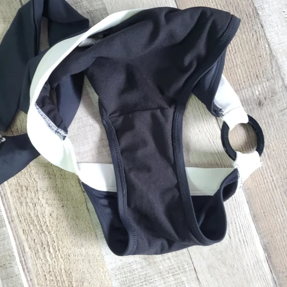 NEWPORT NEWS | Black & White Swim sz 2 - Picture 10 of 10